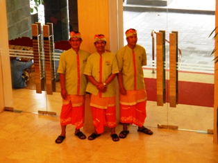 Bali - hotel staff